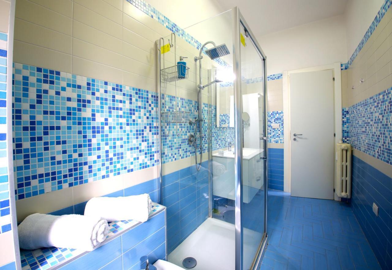 Appartement Hostly - Vittoria House - Near The Center With Private Parking à Naples Extérieur photo